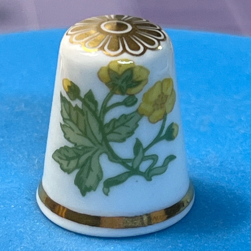 Spode Yellow and Green Floral Thimble, England